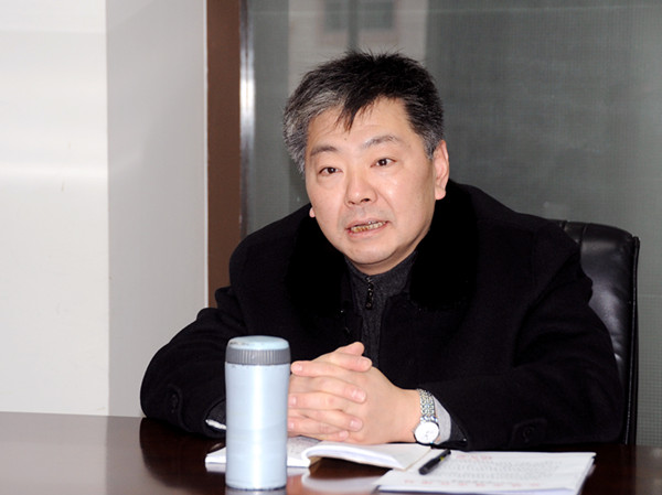 市局分别专题召开机关环卫执法三方面座谈会